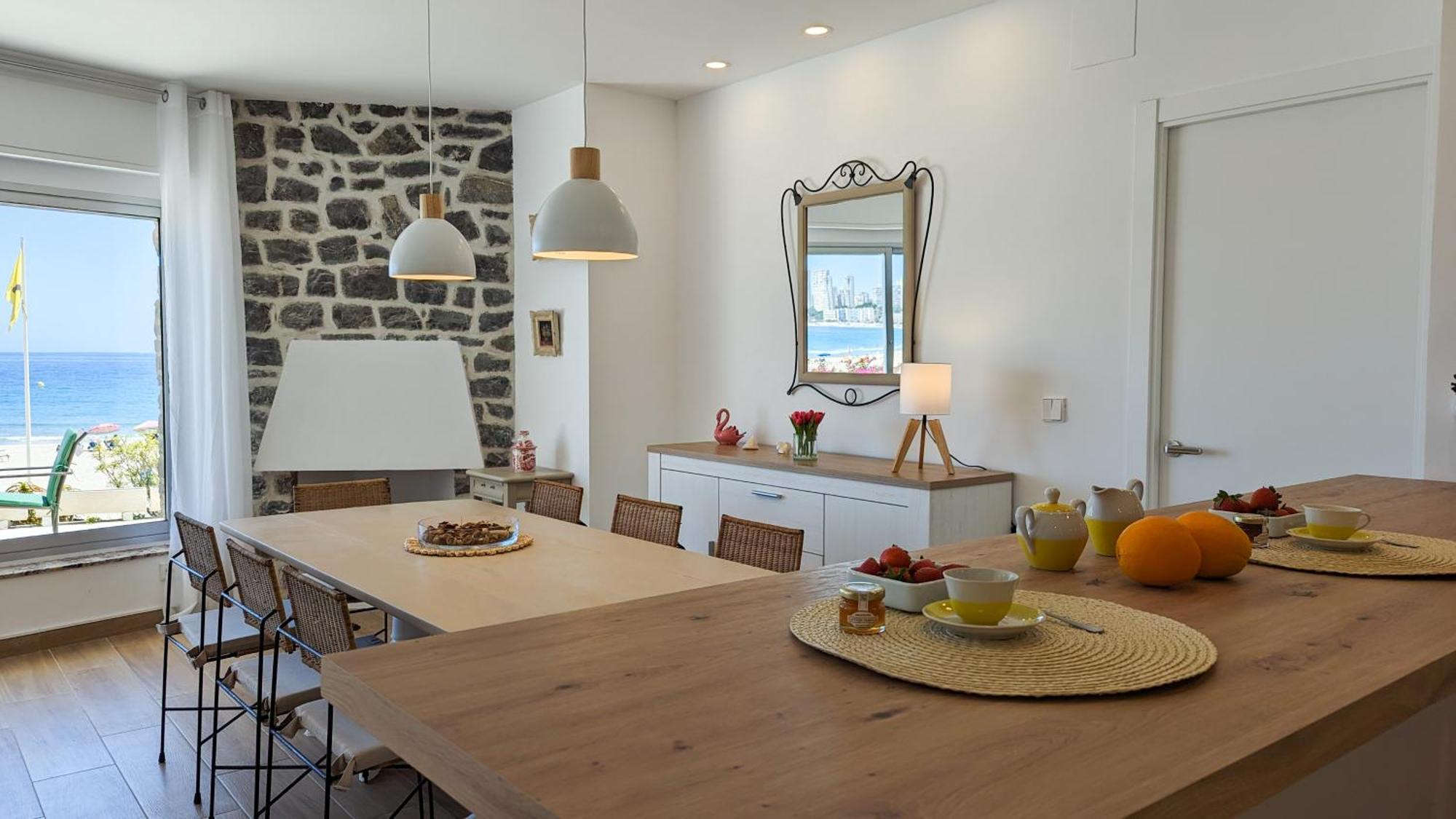 Parralue Sea View Apartment Benidorm